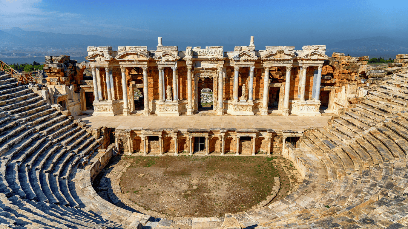 Hierapolis Antik Kenti: Tarihin ve Doğanın Büyüleyici Buluşması